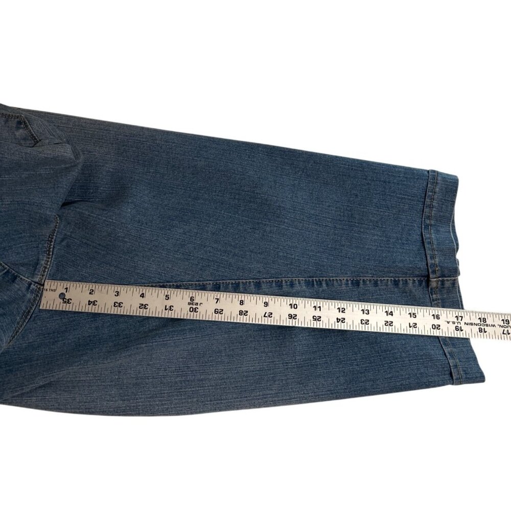 Gloria Vanderbilt Womens Skimmer Jean Shorts W/Belt Size 16 Light Wash Denim - Picture 7 of 7
